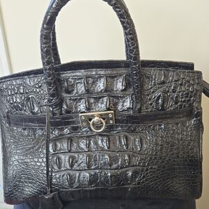 Luxurious Black Crocodile-Embossed Satchel